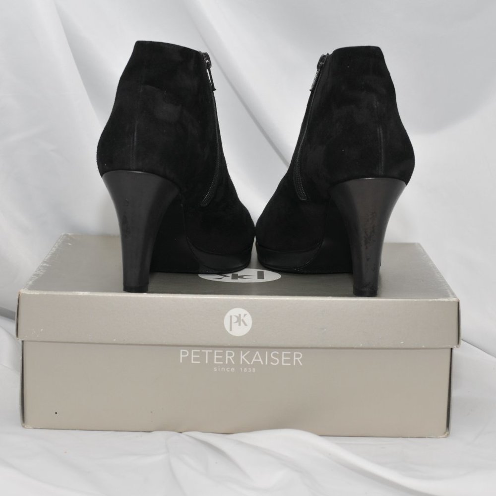 Designer "Peter Kaiser" Soft Black Suede Booties - Picture 13 of 14